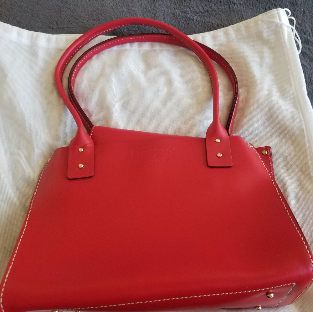 KATE SPADE NEW YORK BRAND NEW LEATHER BAG WITH TAGS SAMSON COLOR POPPY